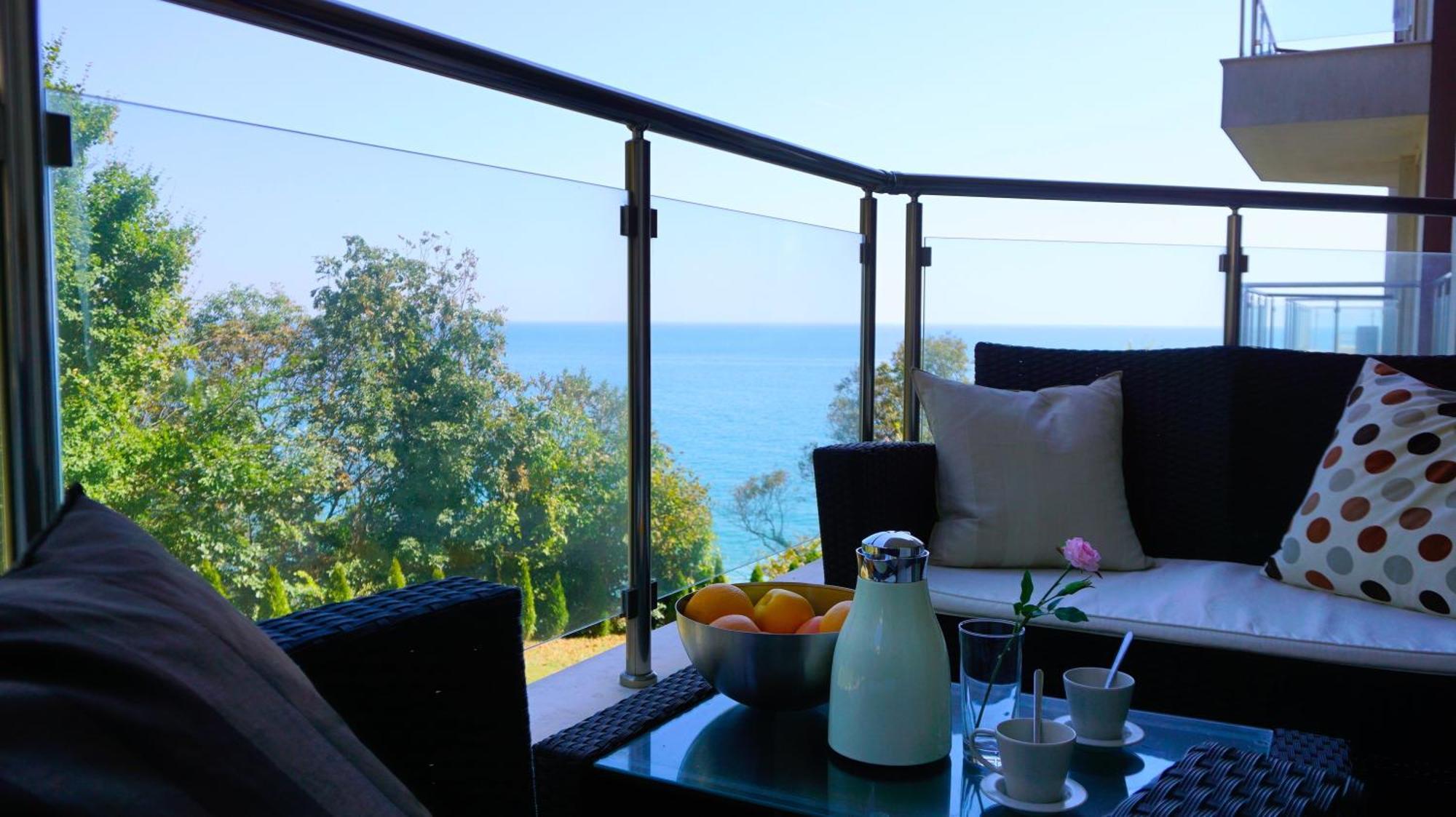 Апартаменти Бяла Клиф На Плажа - Apartments Byala Cliff First Line Exteriör bild